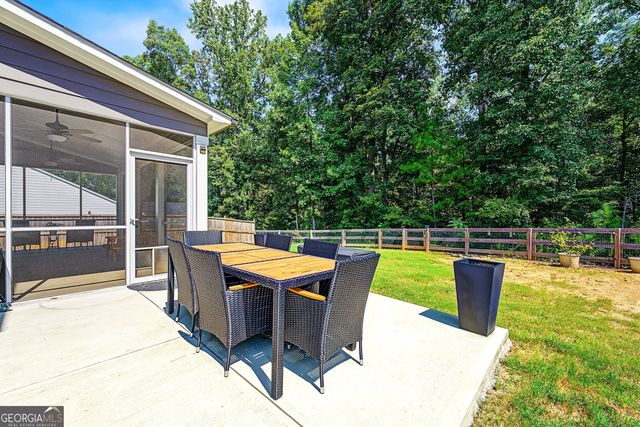258 Creekstone Drive, Dallas, GA 30132