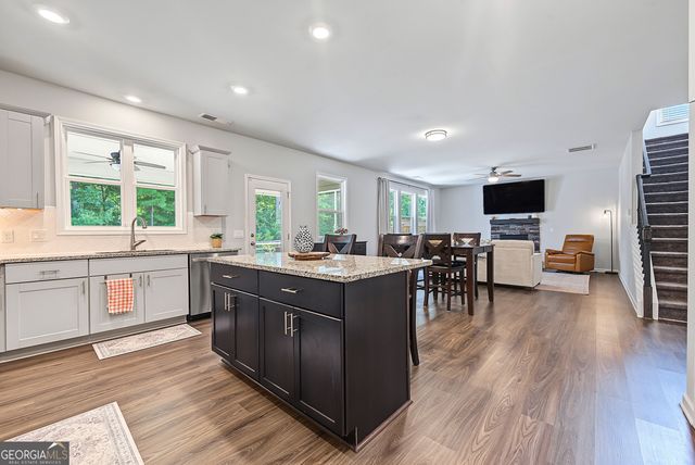 258 Creekstone Drive, Dallas, GA 30132