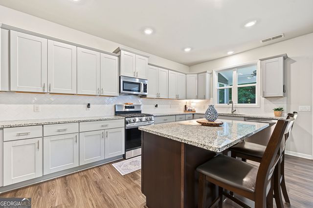 258 Creekstone Drive, Dallas, GA 30132