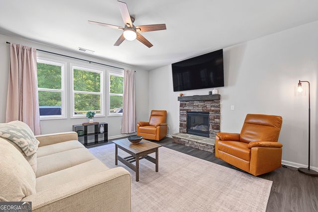 258 Creekstone Drive, Dallas, GA 30132