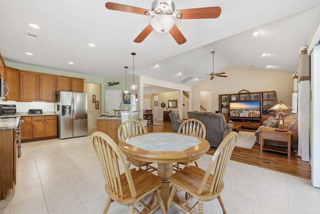 733 Lafayette Park Dr., Little River, SC 29566