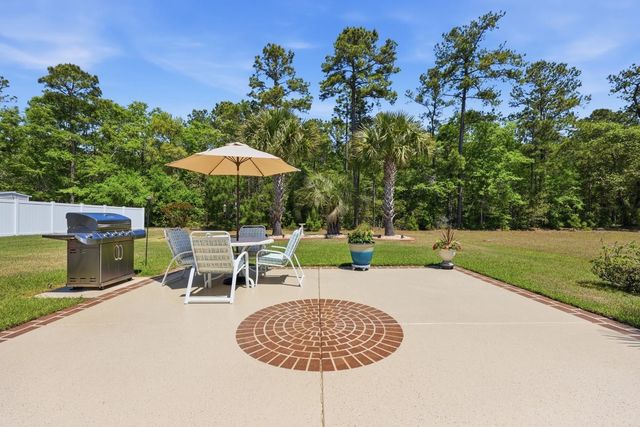 733 Lafayette Park Dr., Little River, SC 29566