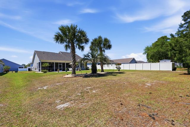 733 Lafayette Park Dr., Little River, SC 29566