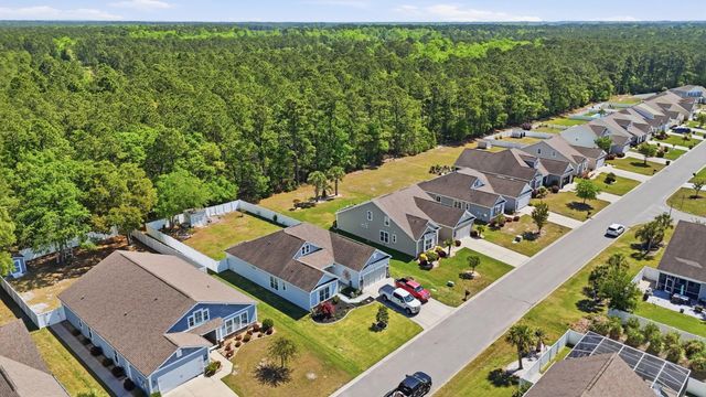 733 Lafayette Park Dr., Little River, SC 29566