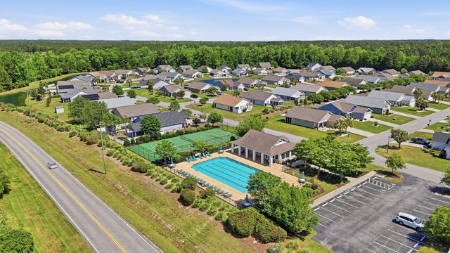 733 Lafayette Park Dr., Little River, SC 29566