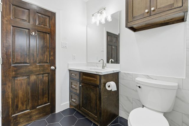 430 N Hutcheson Street, Houston, TX 77003
