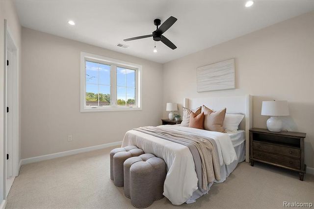 386 Notre Dame Street, Grosse Pointe, MI 48230