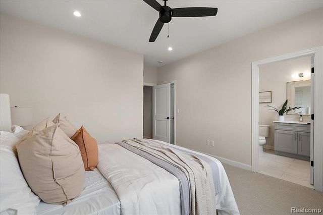 386 Notre Dame Street, Grosse Pointe, MI 48230