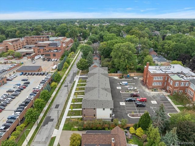 386 Notre Dame Street, Grosse Pointe, MI 48230