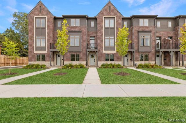 386 Notre Dame Street, Grosse Pointe, MI 48230