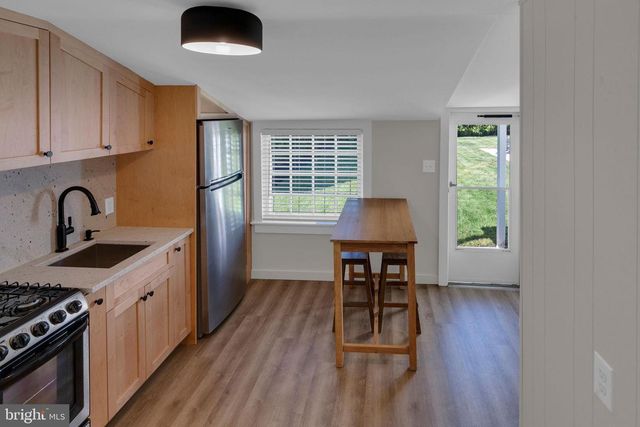 83 N MAIN ST, Cranbury, NJ 08512