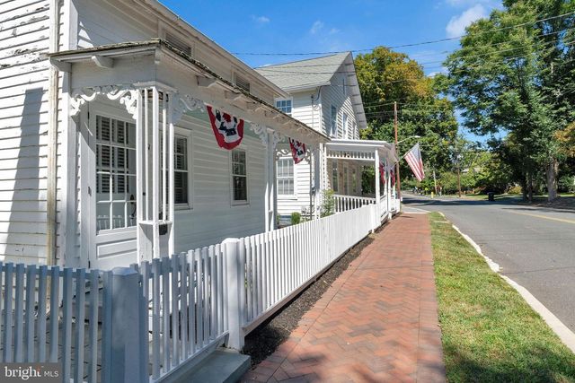 83 N MAIN ST, Cranbury, NJ 08512