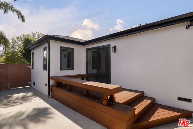 2496 Butler Avenue, Los Angeles, CA 90064