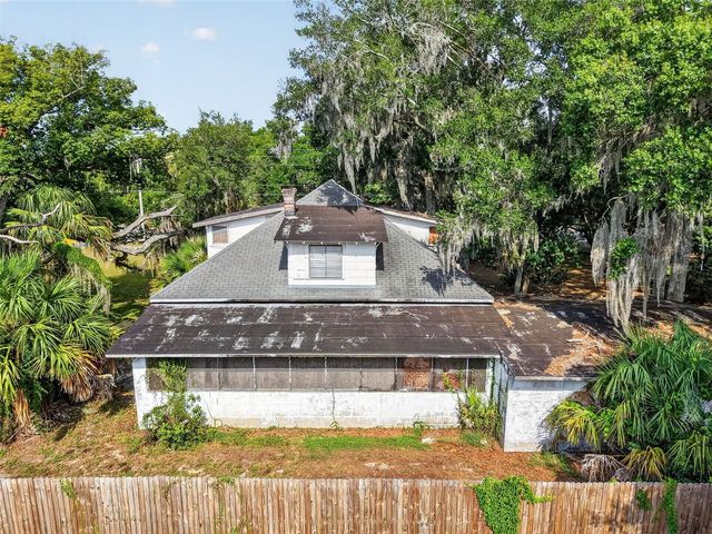 316 N HIGHLAND STREET, Mount Dora, FL 32757