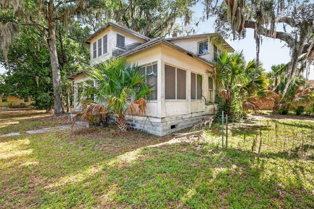 316 N HIGHLAND STREET, Mount Dora, FL 32757