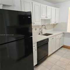 3070 NW 48th Ter 104, Lauderdale Lakes, FL 33313