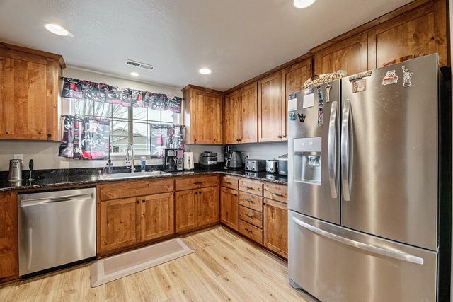 3443 Agate Meadows, White City, OR 97503