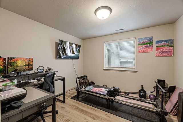 3443 Agate Meadows, White City, OR 97503