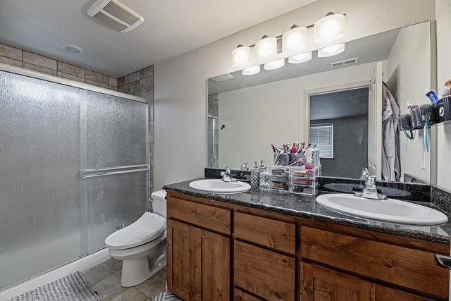 3443 Agate Meadows, White City, OR 97503