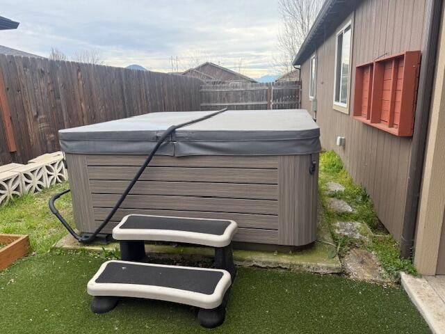 3443 Agate Meadows, White City, OR 97503