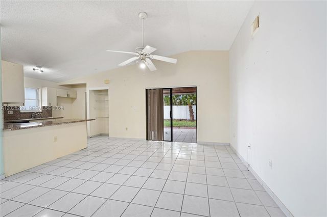 1201 SW 142nd Ave, Miami, FL 33184