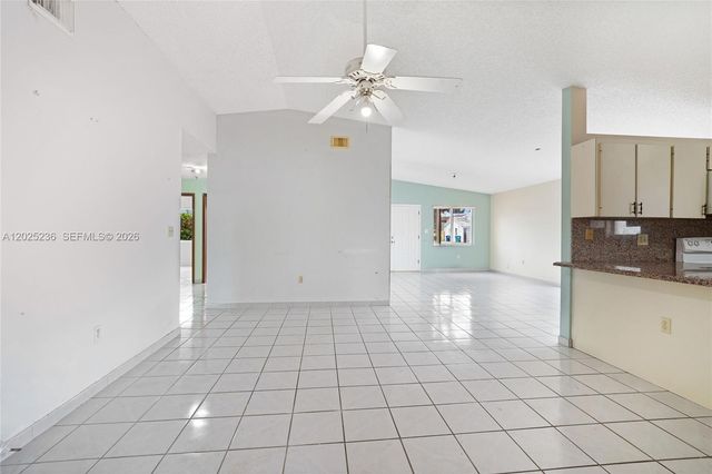 1201 SW 142nd Ave, Miami, FL 33184