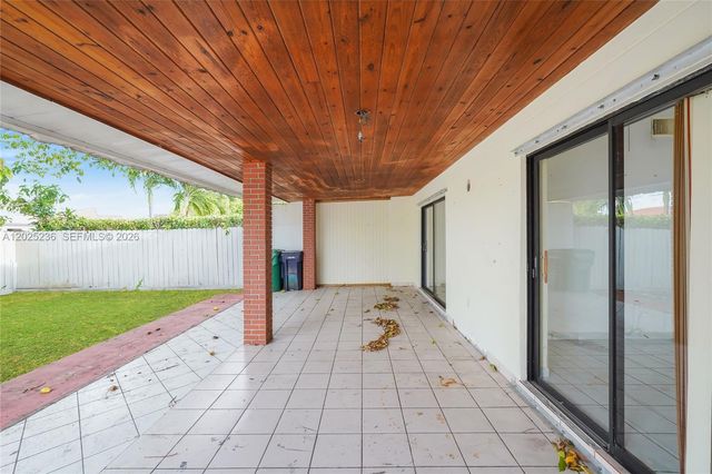1201 SW 142nd Ave, Miami, FL 33184