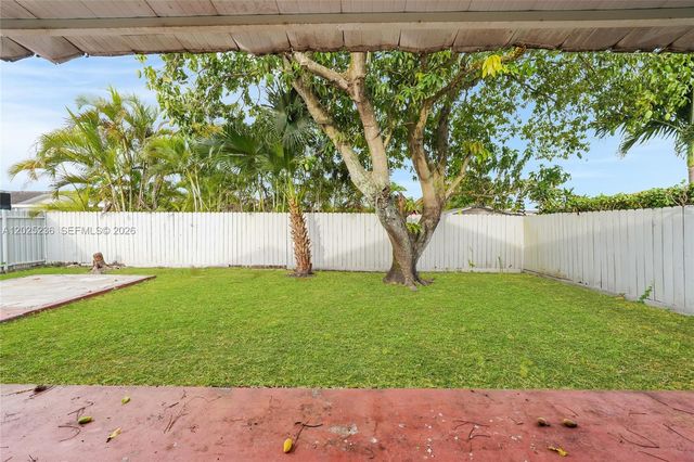 1201 SW 142nd Ave, Miami, FL 33184
