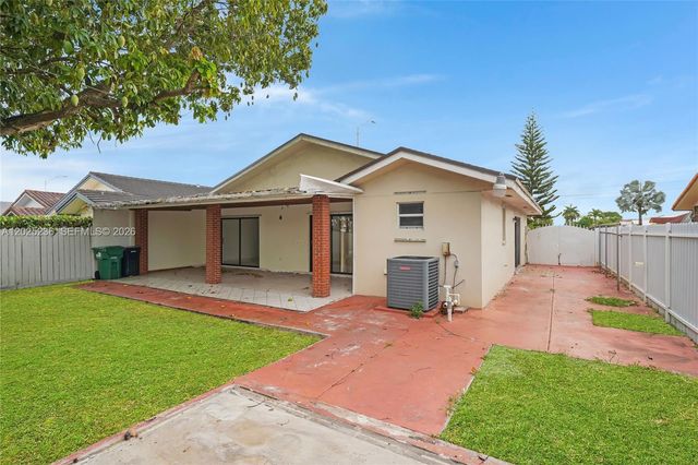 1201 SW 142nd Ave, Miami, FL 33184