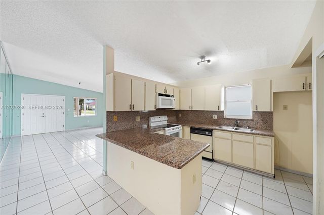 1201 SW 142nd Ave, Miami, FL 33184