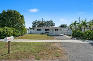 6310 Adams St, Hollywood, FL 33023