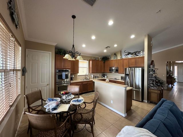 4886 SE Askew Avenue, Stuart, FL 34997