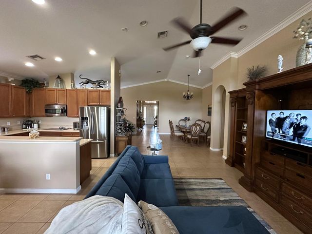 4886 SE Askew Avenue, Stuart, FL 34997