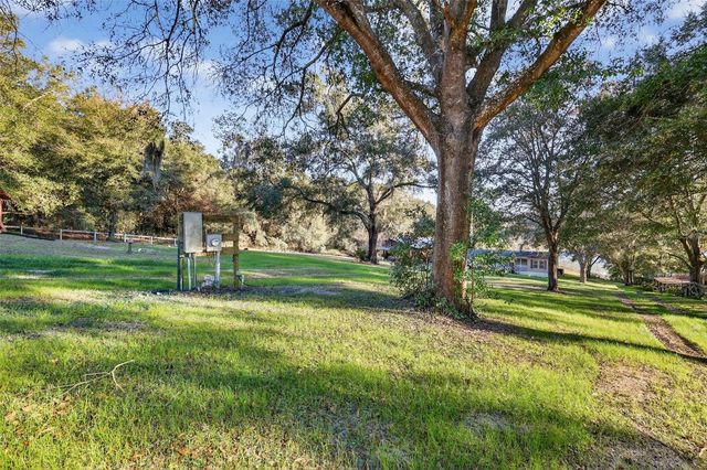 29714 SE HIGHWAY 42, Umatilla, FL 32784