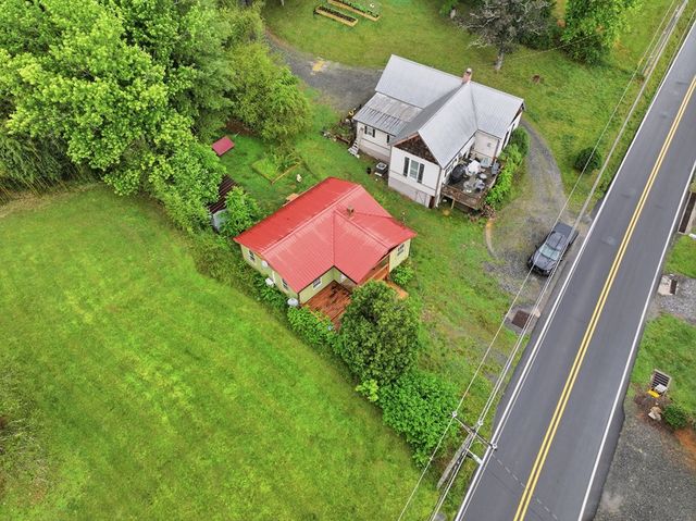 231 Ada Street, Blue Ridge, GA 30513