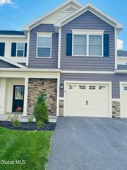 22 Whitaker Drive, Colonie, NY 12047