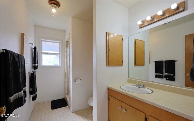 7540 W Avenue A, Lancaster, CA 93536