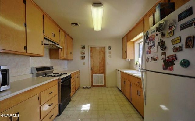 7540 W Avenue A, Lancaster, CA 93536