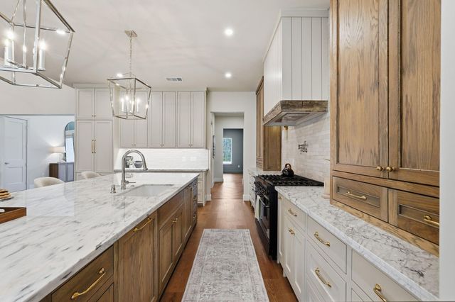 7248 Red Oak Grove Road, Montgomery, TX 77316