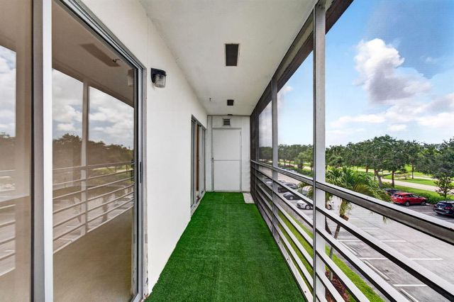 35 Mansfield A, Boca Raton, FL 33434