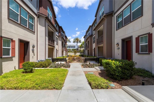17879 S Upton, Carson, CA 90746
