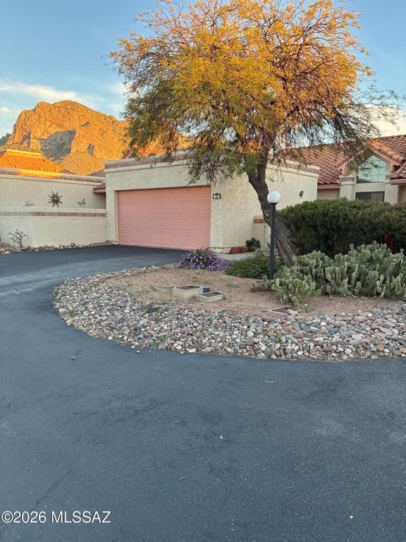 92 E Horizon Circle, Tucson, AZ 85737