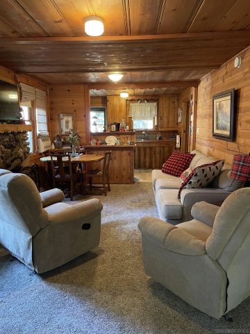 53540 Middle Ridge Dr, Idyllwild, CA 92549