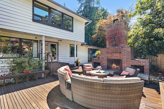 9630 219th Street SW, Edmonds, WA 98020
