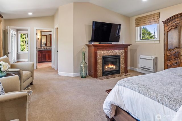 9630 219th Street SW, Edmonds, WA 98020