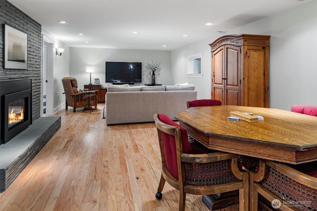 9630 219th Street SW, Edmonds, WA 98020