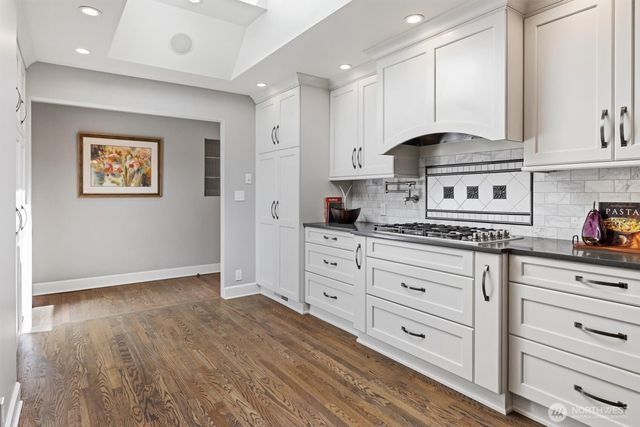 9630 219th Street SW, Edmonds, WA 98020