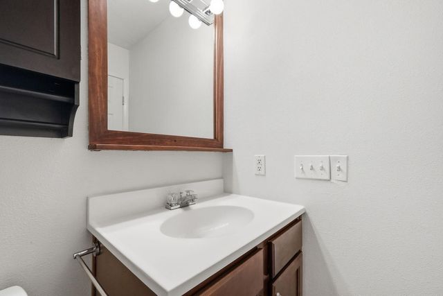 5 Kelly Way, Valparaiso, FL 32580