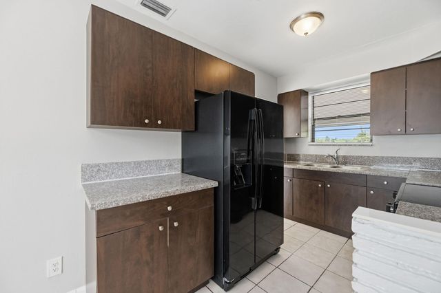 2830 Johnson Street, Hollywood, FL 33020