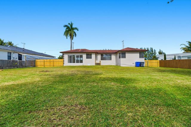 2830 Johnson Street, Hollywood, FL 33020